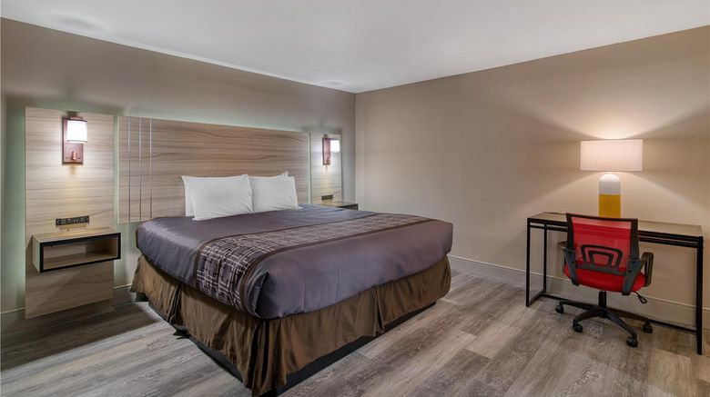<b>Yankee Clipper Inn Room</b>. Images powered by <a href="https://iceportal.shijigroup.com/" title="IcePortal" target="_blank">IcePortal</a>.
