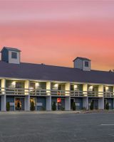 Yankee Clipper Inn