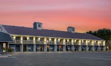 Yankee Clipper Inn