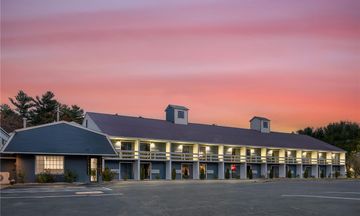 Yankee Clipper Inn