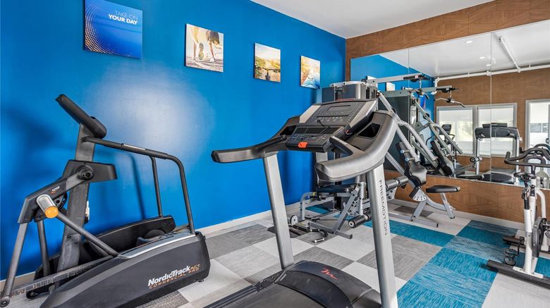 <b>Comfort Inn and Suites Health</b>. Images powered by <a href="https://iceportal.shijigroup.com/" title="IcePortal" target="_blank">IcePortal</a>.