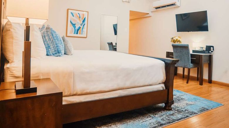 <b>Manta Lodge Suite</b>. Images powered by <a href="https://iceportal.shijigroup.com/" title="IcePortal" target="_blank">IcePortal</a>.