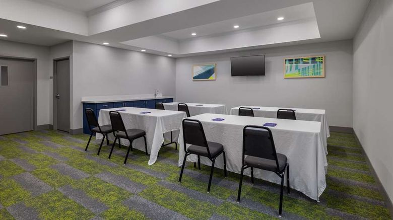 <b>Spark by Hilton Nacogdoches Meeting</b>. Images powered by <a href="https://iceportal.shijigroup.com/" title="IcePortal" target="_blank">IcePortal</a>.