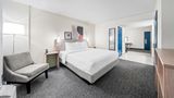 Spark by Hilton Orlando near Universal Room