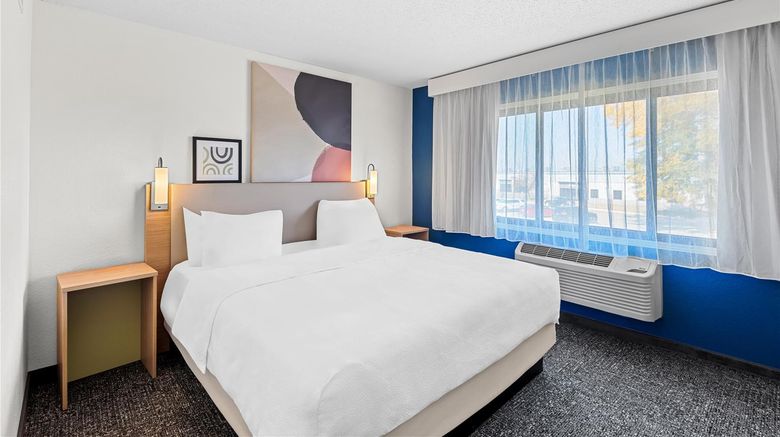 <b>Spark by Hilton Cedar Falls Room</b>. Images powered by <a href="https://iceportal.shijigroup.com/" title="IcePortal" target="_blank">IcePortal</a>.