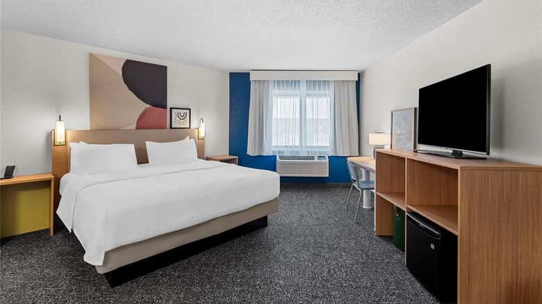 <b>Spark by Hilton Cedar Falls Room</b>. Images powered by <a href="https://iceportal.shijigroup.com/" title="IcePortal" target="_blank">IcePortal</a>.