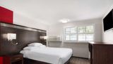 Ramada by Wyndham Medford Airport North Room