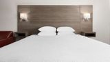 Ramada by Wyndham Medford Airport North Suite