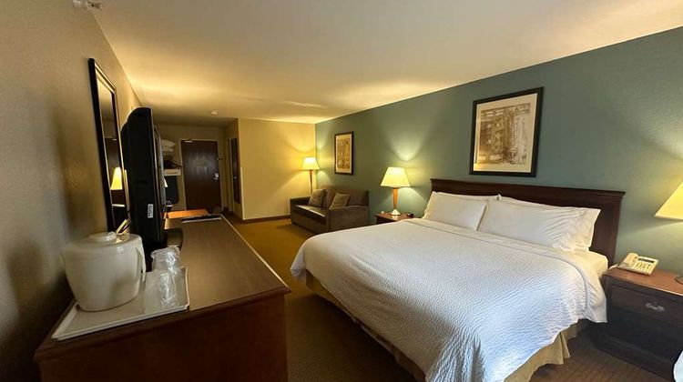 Wingate by Wyndham Newell Room
