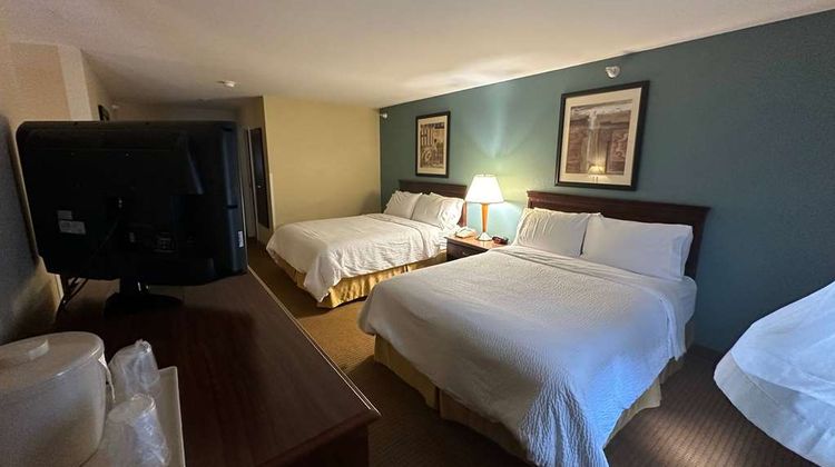 Wingate by Wyndham Newell Room