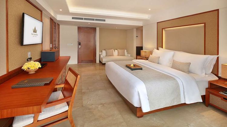 The Bandha Hotel & Suites Room
