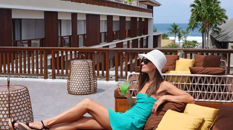 The Bandha Hotel & Suites Restaurant