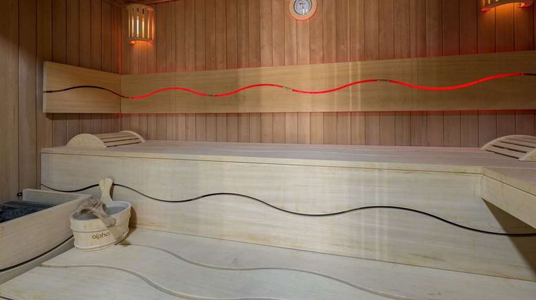 <b>9Hotel Paquis Spa</b>. Images powered by <a href="https://iceportal.shijigroup.com/" title="IcePortal" target="_blank">IcePortal</a>.