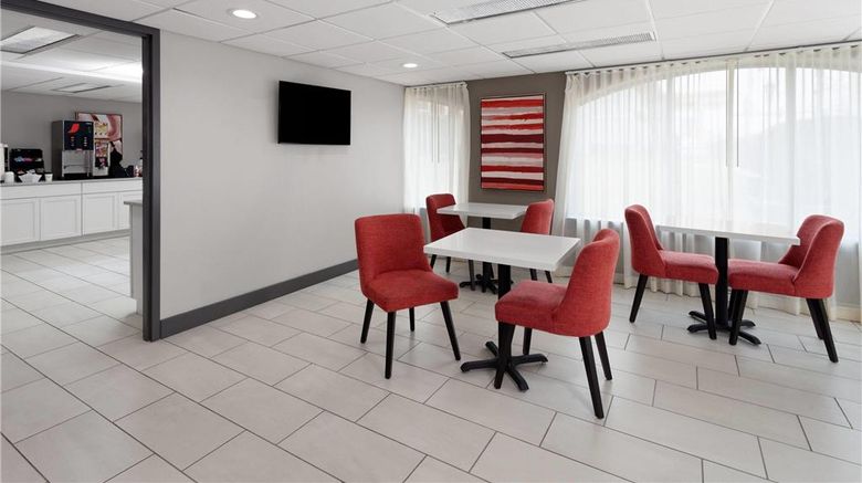 <b>Ramada by Wyndham Milwaukee Other</b>. Images powered by <a href="https://iceportal.shijigroup.com/" title="IcePortal" target="_blank">IcePortal</a>.