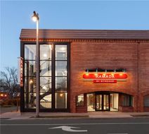 Ramada by Wyndham Milwaukee Exterior