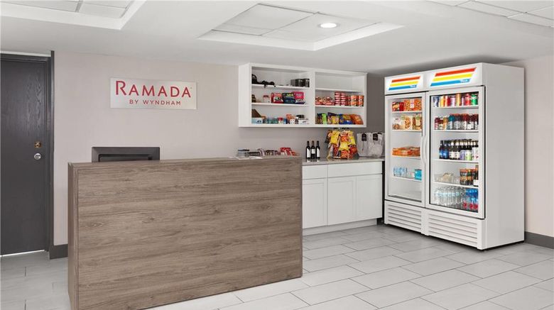 <b>Ramada by Wyndham Milwaukee Lobby</b>. Images powered by <a href="https://iceportal.shijigroup.com/" title="IcePortal" target="_blank">IcePortal</a>.