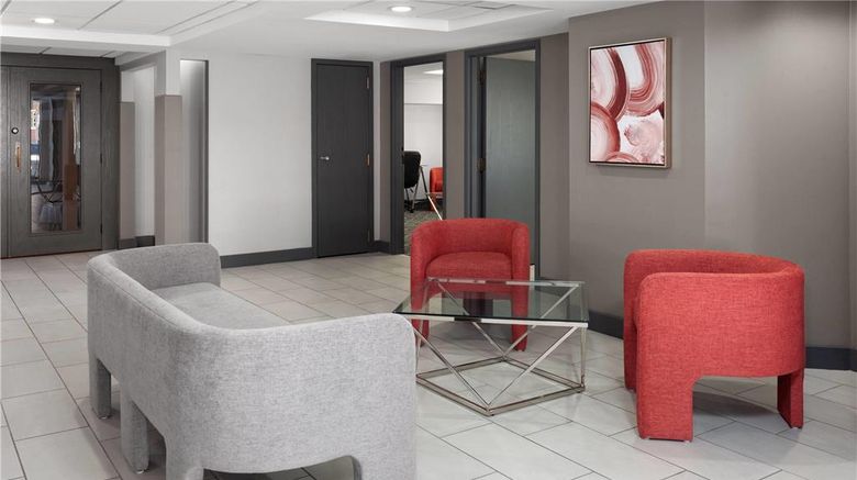 <b>Ramada by Wyndham Milwaukee Lobby</b>. Images powered by <a href="https://iceportal.shijigroup.com/" title="IcePortal" target="_blank">IcePortal</a>.