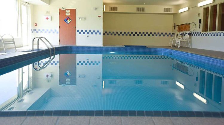 AmericInn by Wyndham Topeka Pool