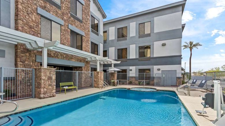 <b>Spark by Hilton Phoenix East Mesa Pool</b>. Images powered by <a href="https://iceportal.shijigroup.com/" title="IcePortal" target="_blank">IcePortal</a>.