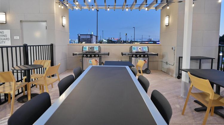 Home2 Suites by Hilton Tifton Exterior