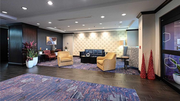 Home2 Suites by Hilton Tifton Lobby