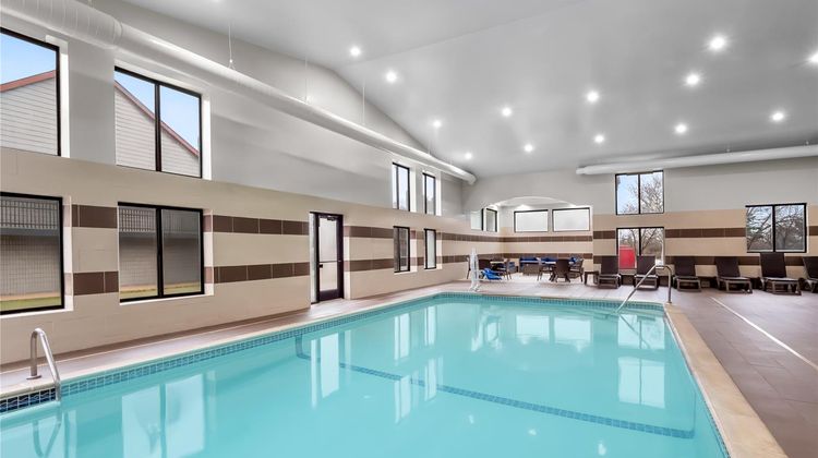 Spark by Hilton Ann Arbor South Pool