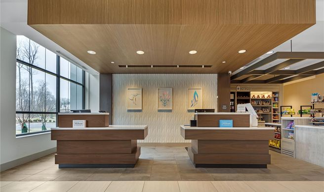 Hilton Garden Inn Media Philadelphia Lobby