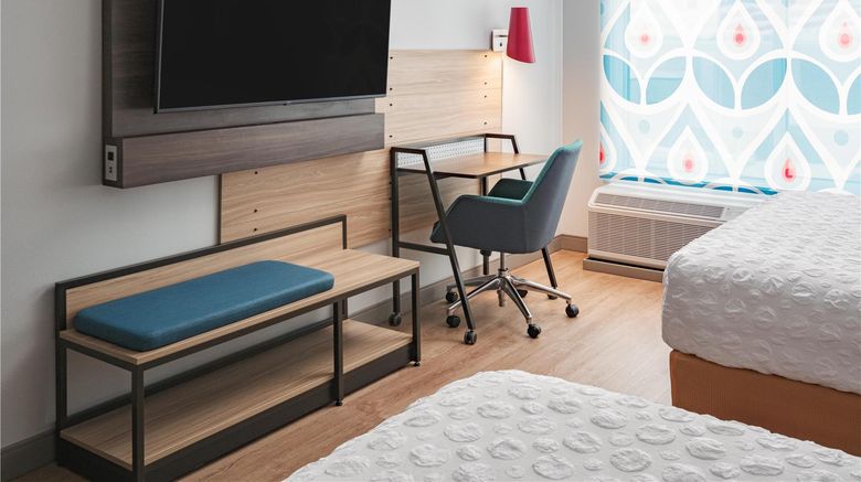 <b>Tru by Hilton Spring Hill Room</b>. Images powered by <a href="https://iceportal.shijigroup.com/" title="IcePortal" target="_blank">IcePortal</a>.