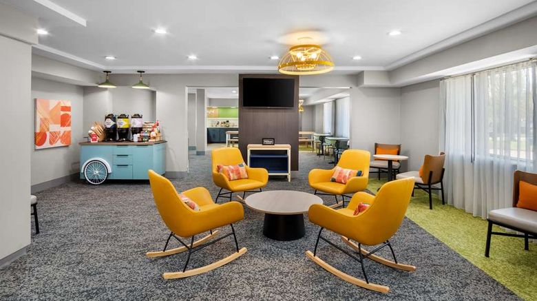 <b>Spark by Hilton Grapevine DFW North Lobby</b>. Images powered by <a href="https://iceportal.shijigroup.com/" title="IcePortal" target="_blank">IcePortal</a>.