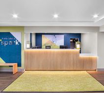 Spark by Hilton Grapevine DFW North Lobby