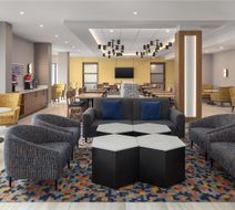 Hampton Inn Montreal East Anjou Lobby