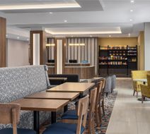 Hampton Inn Montreal East Anjou Lobby