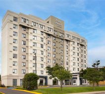 Hampton Inn Montreal East Anjou Exterior