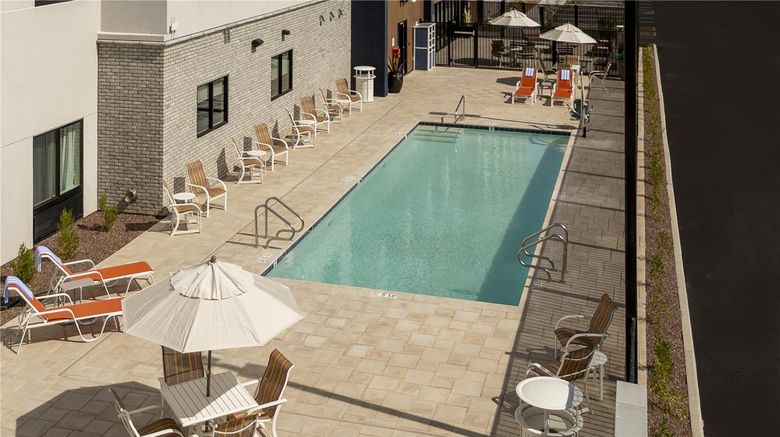 <b>Hampton Inn Buckeye Pool</b>. Images powered by <a href="https://iceportal.shijigroup.com/" title="IcePortal" target="_blank">IcePortal</a>.