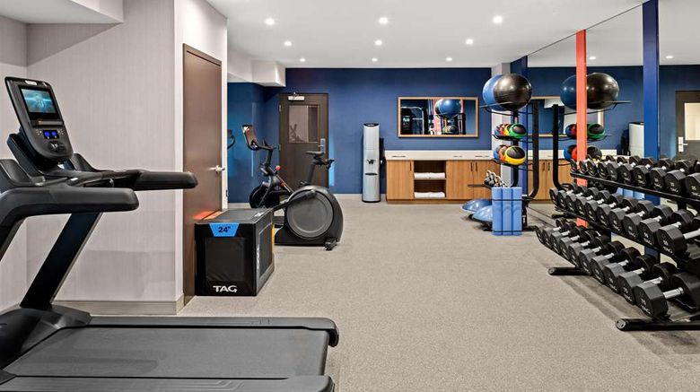<b>Hampton Inn by Hilton Costa Mesa Newport Health</b>. Images powered by <a href="https://iceportal.shijigroup.com/" title="IcePortal" target="_blank">IcePortal</a>.