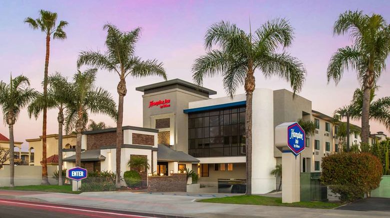 <b>Hampton Inn by Hilton Costa Mesa Newport Exterior</b>. Images powered by <a href="https://iceportal.shijigroup.com/" title="IcePortal" target="_blank">IcePortal</a>.