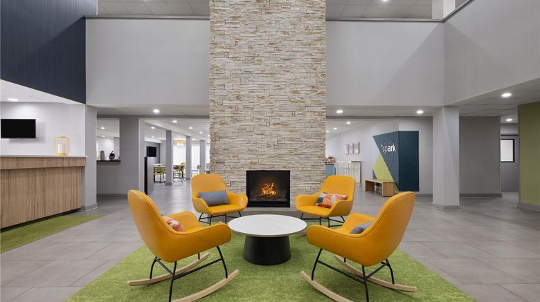 <b>Spark by Hilton Florence North I-95 Lobby</b>. Images powered by <a href="https://iceportal.shijigroup.com/" title="IcePortal" target="_blank">IcePortal</a>.