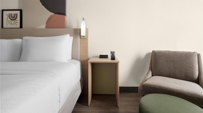 <b>Spark by Hilton Florence North I-95 Room</b>. Images powered by <a href="https://iceportal.shijigroup.com/" title="IcePortal" target="_blank">IcePortal</a>.