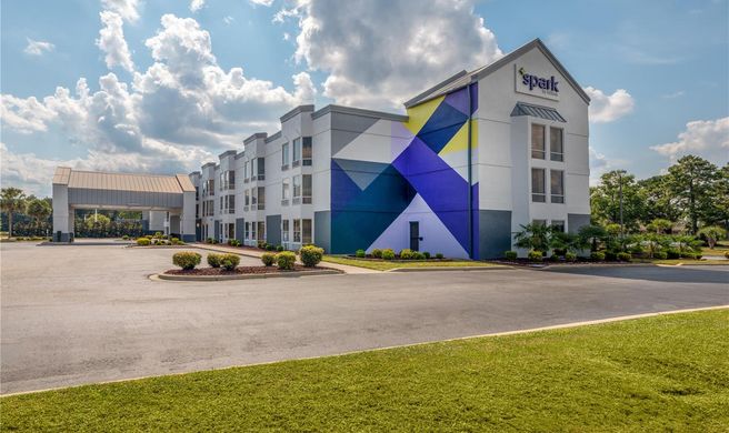 Spark by Hilton Florence North I-95 Exterior