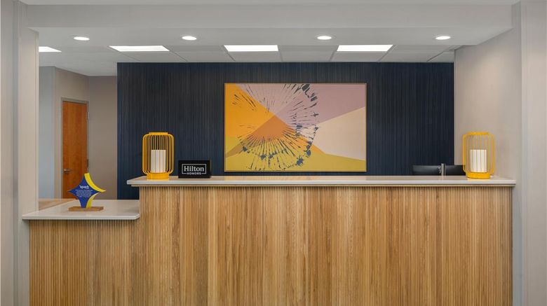 <b>Spark by Hilton Smithfield I-95 Lobby</b>. Images powered by <a href="https://iceportal.shijigroup.com/" title="IcePortal" target="_blank">IcePortal</a>.