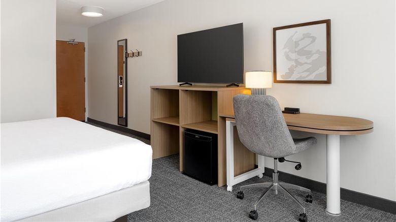 <b>Spark by Hilton Smithfield I-95 Room</b>. Images powered by <a href="https://iceportal.shijigroup.com/" title="IcePortal" target="_blank">IcePortal</a>.