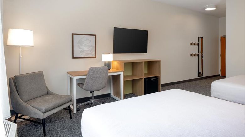 <b>Spark by Hilton Smithfield I-95 Room</b>. Images powered by <a href="https://iceportal.shijigroup.com/" title="IcePortal" target="_blank">IcePortal</a>.
