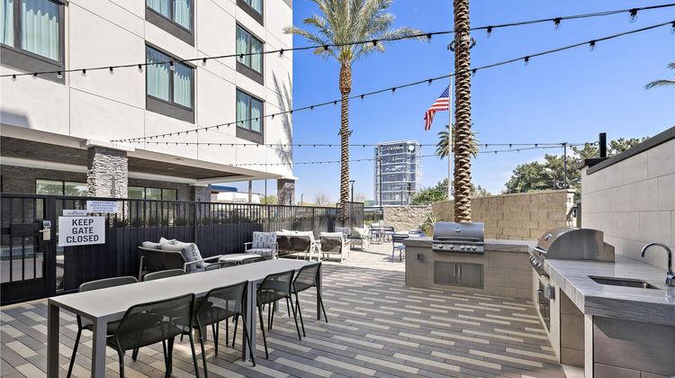 Home2 Suites by Hilton Ontario Airport Exterior
