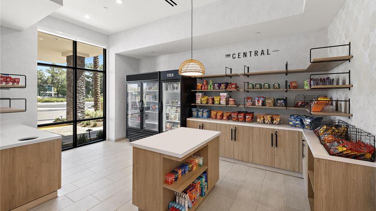 Home2 Suites by Hilton Ontario Airport Restaurant