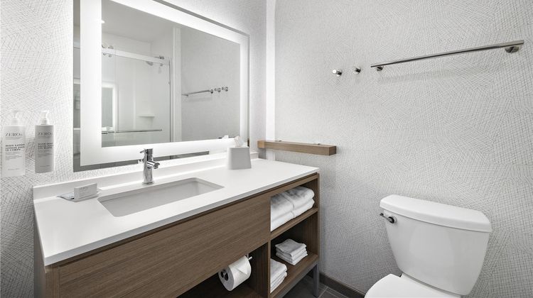 Home2 Suites by Hilton Ontario Airport Room
