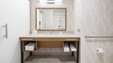 Hampton Ontario Airport Room