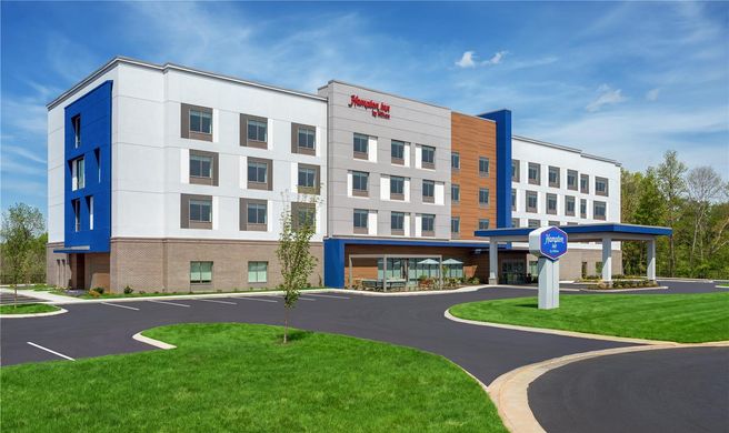 Hampton Inn Lawrenceburg Exterior
