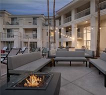 Home2 Suites by Hilton Scottsdale Exterior
