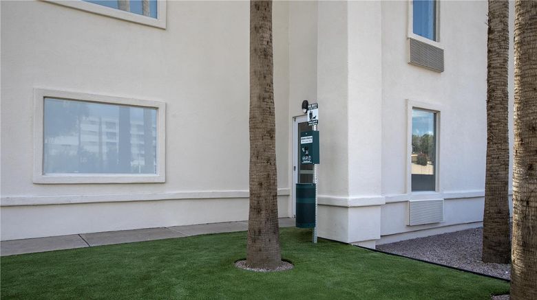 <b>Home2 Suites by Hilton Scottsdale Exterior</b>. Images powered by <a href="https://iceportal.shijigroup.com/" title="IcePortal" target="_blank">IcePortal</a>.