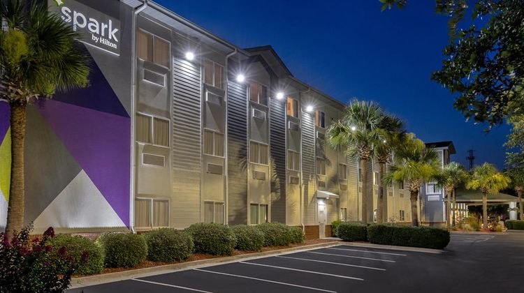 Spark by Hilton Wilmington Exterior